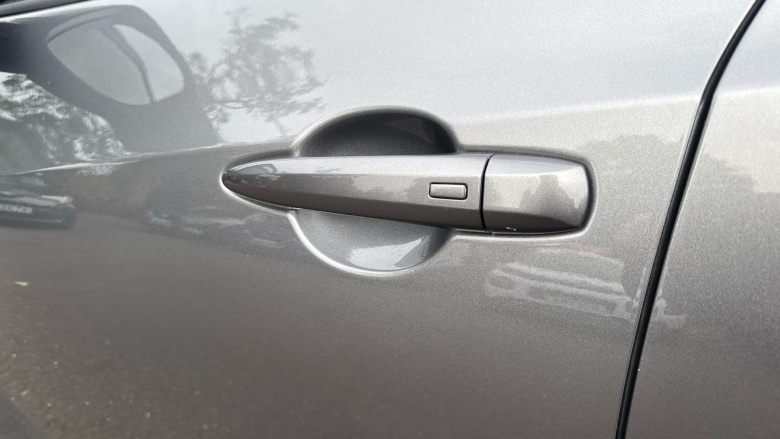 Nissan Juke 1.0 DiG-T N-Connecta 5dr DCT Petrol Hatchback